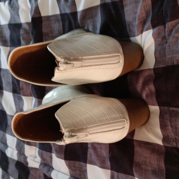 COPY - Cream/white crocodile print ankle booties - Picture 2 of 5